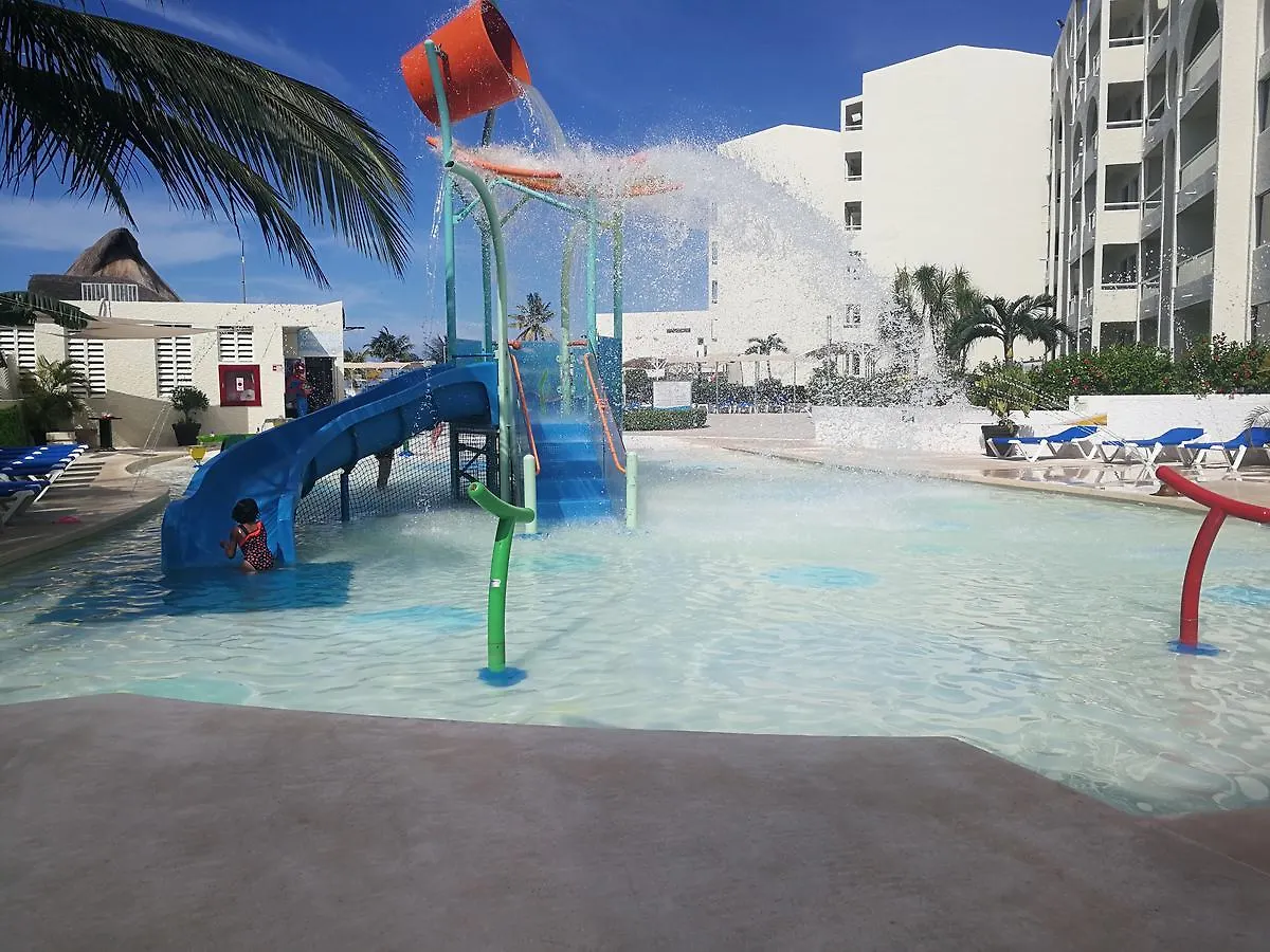 Ocean View Hotel Zone Studio Cancún 0*, Cancun Meksika